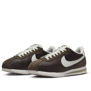 TIENDA DE SNEAKERS - Img 121770893