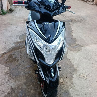 Moto eléctrica BUCATTI F3 (es de uso) - Img 121777461