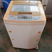 Lavadora LG Automática de 8.6 Kgs de uso con detalles. - Img 57582233