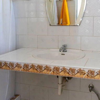 🏡✨ Renta amplio y confortable apartamento en el Vedado – ¡Listo para disfrutar!/Renta de casa en la Habana Cuba/Rent - Img 123707073