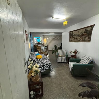 Venta de Casa en Marianao  LR017 - 8/9