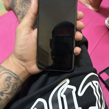 Vendo iPhone 11 de 64Gb. Precio 140 USD - 2/3