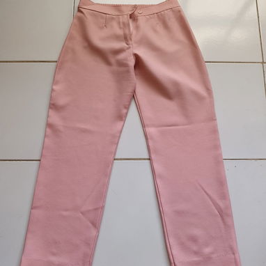 Ropa de uso y nueva en perfecto estado - 5/10