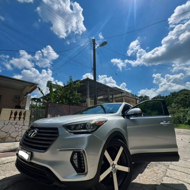 HYUNDAI SANTA FE 2017 — VERSIÓN COREANO - 2/4
