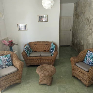 Se renta casa Hilda en Guanabo a 3 cuadras del mar con su piscina grande  ecoflow, whatssap 2959440 - 9/10