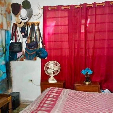 GG-168 | ¡ESPECTACULAR CASA INDEPENDIENTE DE 3 CUARTOS CON GARAJE Y PATIO EN PÁRRAGA! - 6/10