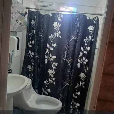 🏡*165_VENTA DE CASONA ENRREJADA EN SAN MIGUEL ( En la Ave. 1 de mayo y cerca del Pediátrico de la Balear )*   🤙🏽*Inte - 3/10