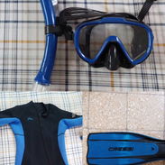 Traje de buceo - Img 56358407