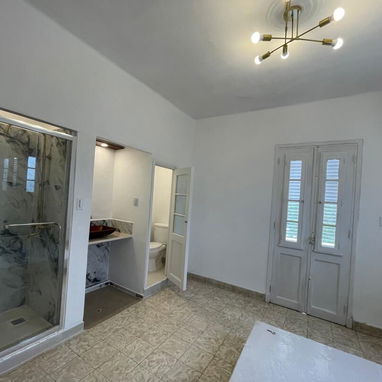 SE VENDE apartamento de lujo exterior(110m²)GARAJE, 1er PISO en el centro de la Vibora - Img 125883745
