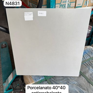 Losas de porcelanatos efecto espejo - 10/10