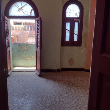 Vendo propiedad horizontal en la avenida San Lázaro,más fotos al WhatsApp - Img 124843494