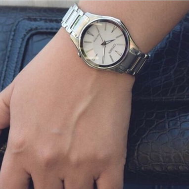 CITIZEN ECODRIVE MODENA PARA MUJER (EM0590-54A) DE 36MM , NUEVO A ESTRENAR , EN ACERO INOXIDABLE , OFERTON 58049738 - Img 106106593