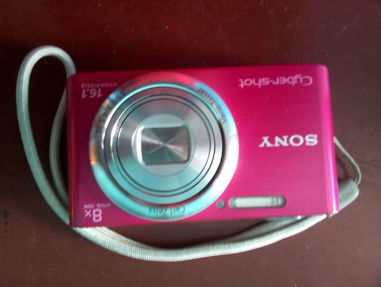 Se vende cámara fotográfica Sony cibershot muy poco uso - Img main-image-46189831
