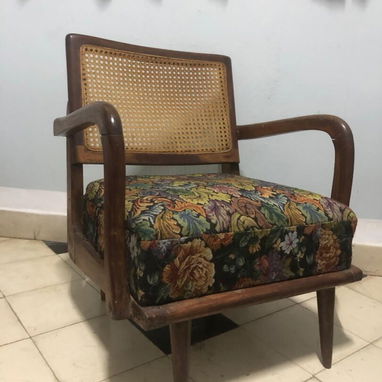 Sofá sillones y butacas de madera - Img 123188785