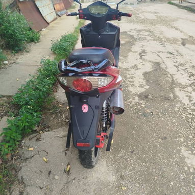 Se vende esta f3 haciendo 80 km para mi tranquilidad funcionando todo al 100 su música original caja votol 50 gomas nuev - 3/3