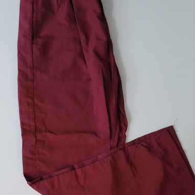 UNIFORME MEDICO TALLA L ROJO VINO - Img 120442802