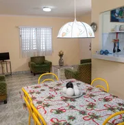 Renta lineal de apartamento independiente de 3 habitaciones en el Vedado - Img 47645003