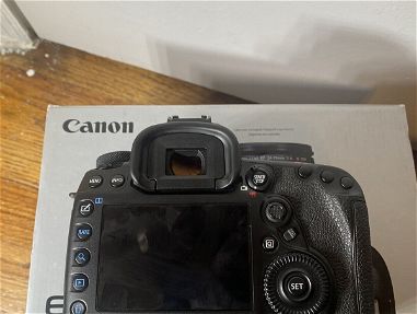 Cámara SLR digital Canon EOS 5D Mark IV de 30,4 MP - Negra (con lente EF 50 mm f/1,4) - Img 69127466