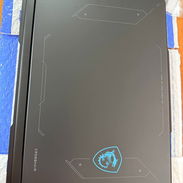Laptop Gaming MSI Crosshair 16 HX E14WGK-038US – Core i9-14900HX, RTX 5070 y pantalla QHD+ 240Hz. 16Gb DDR5 a 5600 MHz - Img 58463483