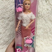 Muñecas barbie con accesorios - Img 55848166