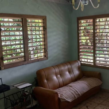 OPORTUNIDAD: Finca con 2 casas, amplio terreno, entorno natural. Propiedad ideal para tu proyecto de negocio. - Img 122489490