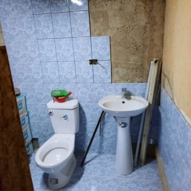 *$45.000usd o €. En venta Casa  puerta de calle en Centro Habana.  Cerca de las avenidas Galiano, Zanja. - 5/10