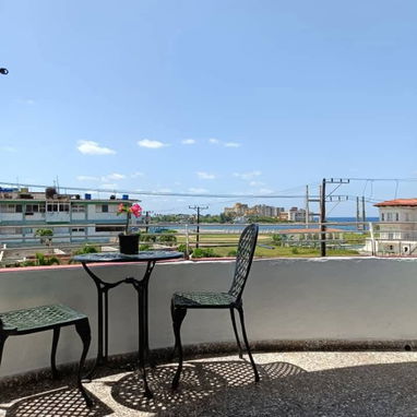 Vendo maravillosa propiedad en Vedado 12 y Calzada - Img 124268725