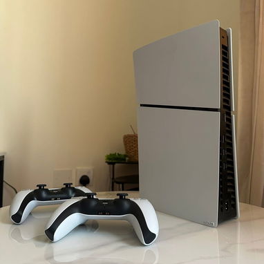 PlayStation 5 en excelente estado. - Img 123995905