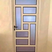 Ponemos todo tipo de cristales en puerta de hierro y también hasemos carpintería de aluminio ventanas puertas,de todo - Img 56599309