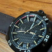 Reloj con pulsera de cuero marron, para hombre.Ideal para uso diario, eventos casuales y formales - Img 55255912