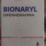 Benadrilina, Difenhidramina jarabe 250mg para niños mayores de 3 años y adultos, frasco de 120ml Vence abril 2028 - Img 56654517