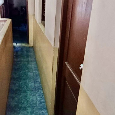 Se vende casa en plena calle San Lazaro ! - Img 125861159