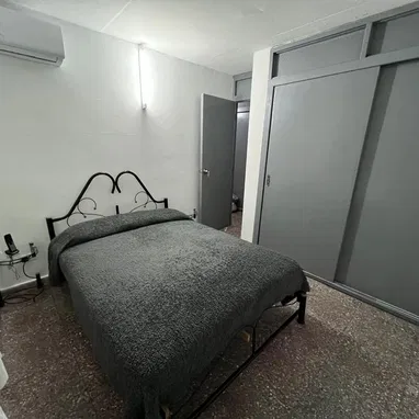 Alquiler de apartamento 2 cuartos en el Vedado - Img 121737156