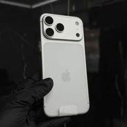 🛶 iPhone 17 PRO MAX ⚪️ 256GB 99% 🔋 Mica, cargador 35W, forro y audífonos regalo❌Garantía 💯 - Img 56113724