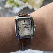 Nuevo reloj de mujer de acero inoxidable y manilla de cuero - Img 58017805
