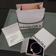 Vendo esta pulsera Pandora Moments NUEVA ORIGINAL, con todo lo que trae incluso su ticket de regalo - Img 45243851