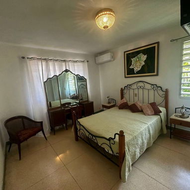 Nuevo vedado residencia piscina 5ctos 6 baños - 9/10