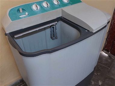 Vendo lavadora semiautomática LG - Img main-image