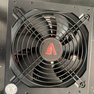 Vendo combo PC: CM Storm + Fuente 750W Gold + Líquida 240mm – 140 CUC (negoc) - Img 123808809