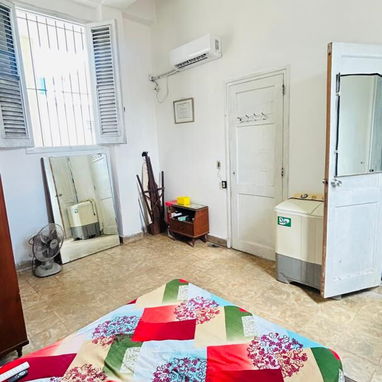 ！！Se Vende  ! ! 7500 USD ! ! Apartamento ubicado en Centro Habana, calle Neptuno a tres cuadras del Hospital Ameijeiras. - 4/10