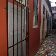 🏡 Vendo apartamento pequeño en La Habana Vieja.  💰 Precio: 4500 USD - Img 56711501