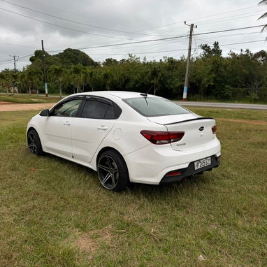 Vendo o vendo o negocio Kia Río, 2019 carro impecable - Img 116194229