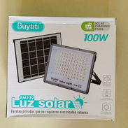 Luz led solar con su panel - Img 58176303