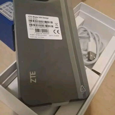 ZTE BLADE V50 "2025" Nuevos Sellados En Su Caja ✨Cargador + Forro + Mica + Audífonos🎧 256 GB de Almacenamiento int. 14 - Img 121064012