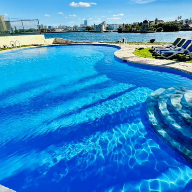 ✨🌸Casa exclusiva y de lujo con piscina en el corazón de Playa, La Habana🇨🇺 - Img 106706388