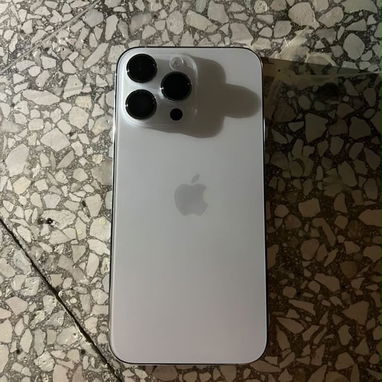 Se vende IPhone 14 Pro Max - Img 124078294