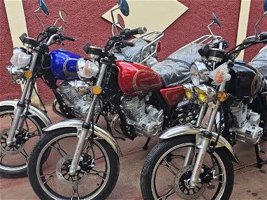 Se  vende moto 150cc cuatro tiempos nuevas de paquete. - Img 64787776