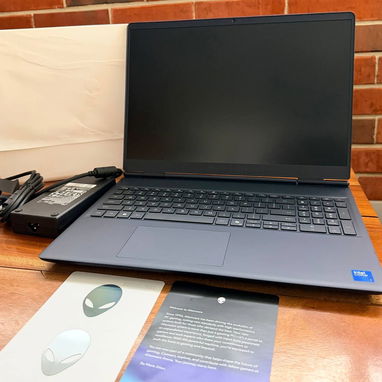 ➡️Laptop Gamer DELL ALIENWARE 16 AURORA RTX 5050( 8GB DDR7) - Img 122664532