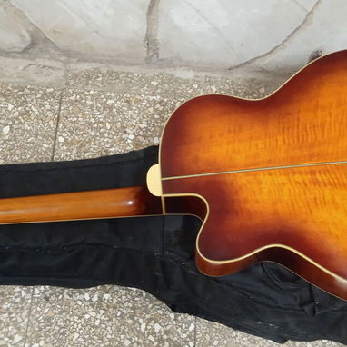Guitarra Ibánez en venta. - Img 122597818