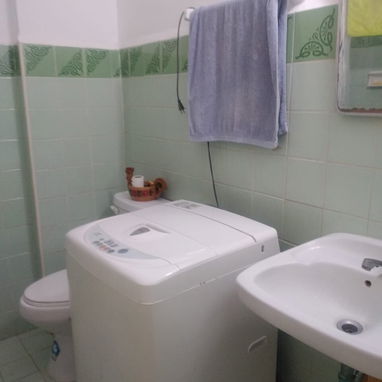 C RENTA APARTAMENTO EN EL CAMILO CIENFUEGOS.FRENTE AL HOSPITAL NAVAL. HABANA DEL ESTE. WHATSAPP 59219492 - 7/10